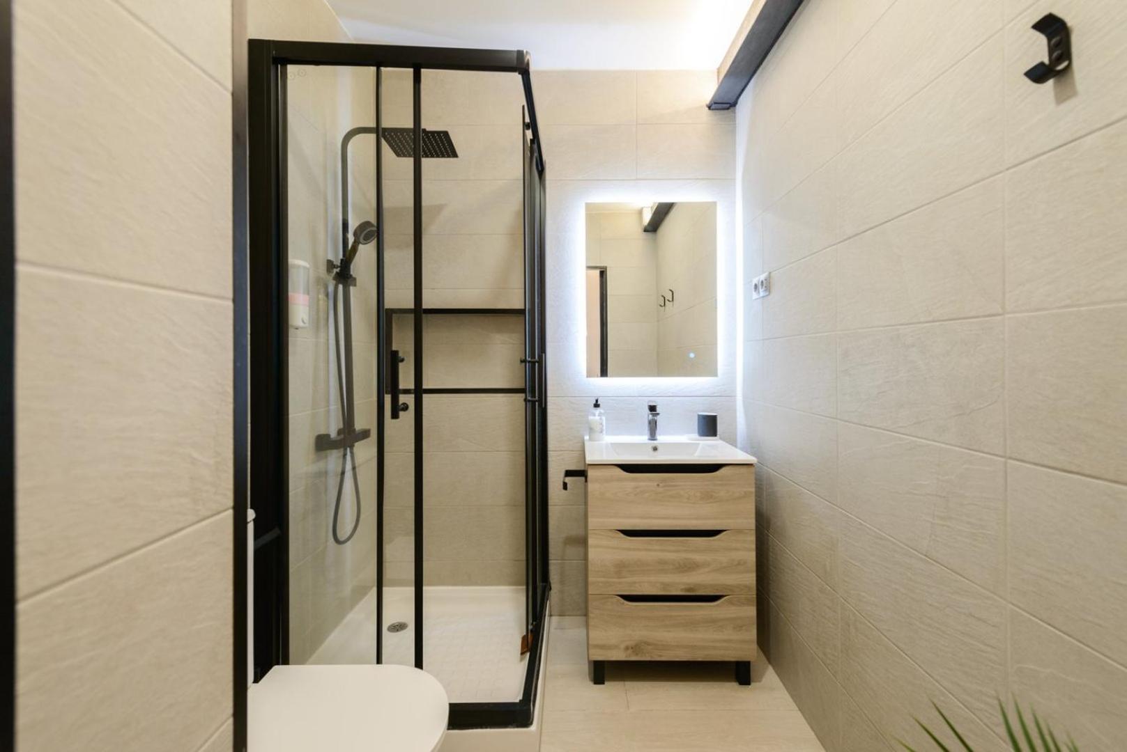 Guestready - Lovely Escapade In Madrid Bagian luar foto